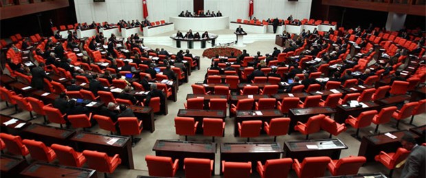 İntibak Yasa Tasarısı komisyondan geçti