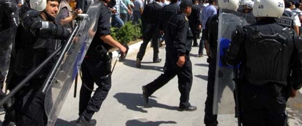 İstanbul Üniversitesi'nde 24 gözaltı