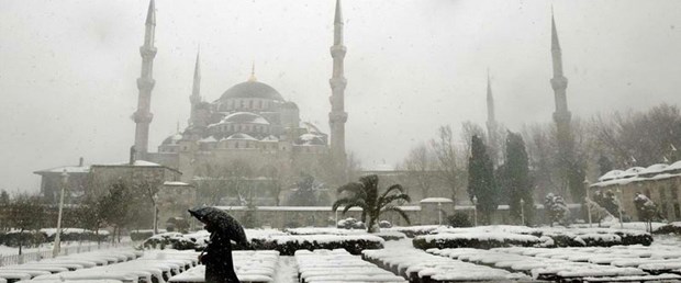 İstanbul'a lapa lapa kar zamanı
