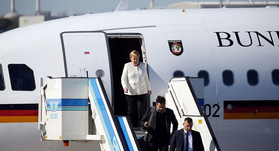 Dörtlü zirve için İstanbul'a gelen isim Almanya Başbakanı Angela Merkel oldu. 