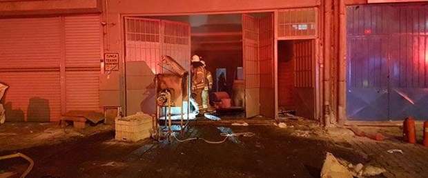 istanbul ikitelli yangın231118.jpg