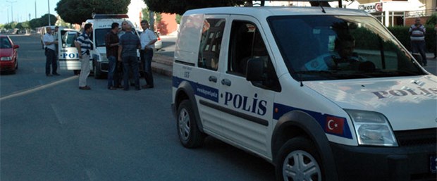 polis_oto.jpg