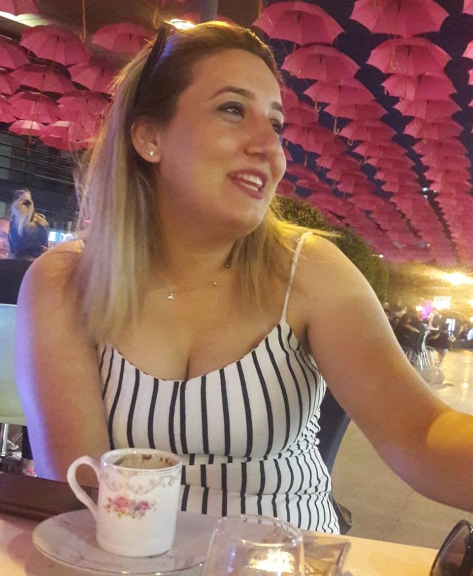 Kübra T'nin tedavisi sürüyor.