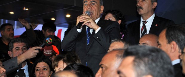 İzmir Belediyesi'nde operasyon: 44 gözaltı