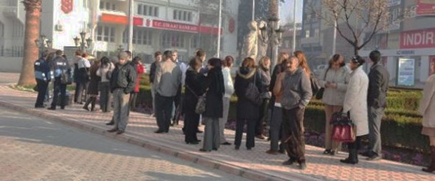 İzmir ve Van sallandı