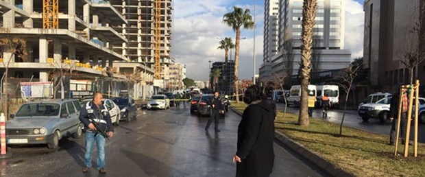 izmir-adliyesi-onunde-saldiri.jpg