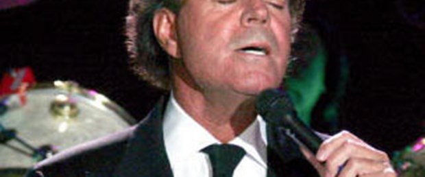 Julio Iglesias, 22 Temmuz'da İstanbul'da