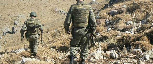 Kaçakçılardan askere ateş