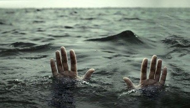 Kadıköy de denize giren genç boğuldu