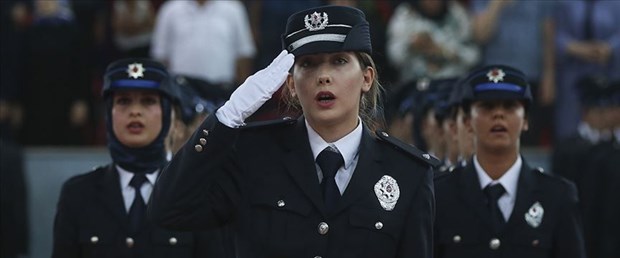kadın polis.jpg