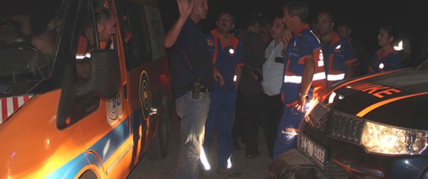 Kar toplarken 12 saat mahsur kaldılar