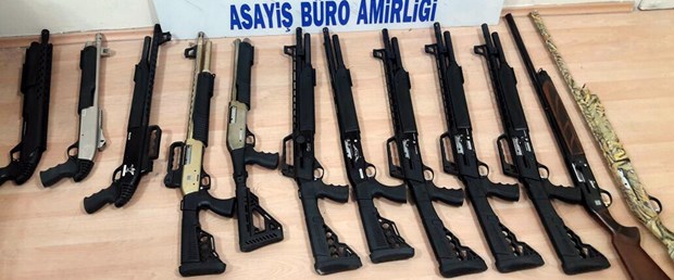 kargo-kolisinden-12-ruhsatsiz-tufek-cikti.jpg