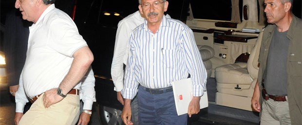 Kıbrıs'ta 'Başbakan Kemal' sesleri