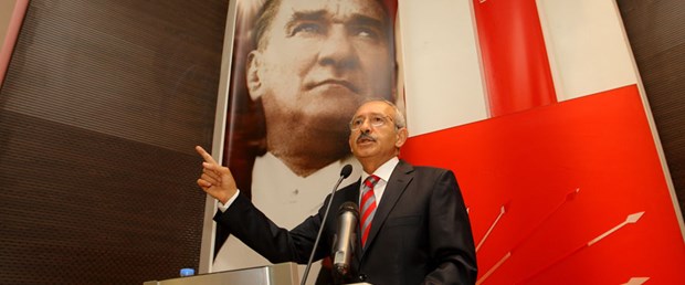 Kılıçdaroğlu: Keşke türbanlı broşür olsaydı