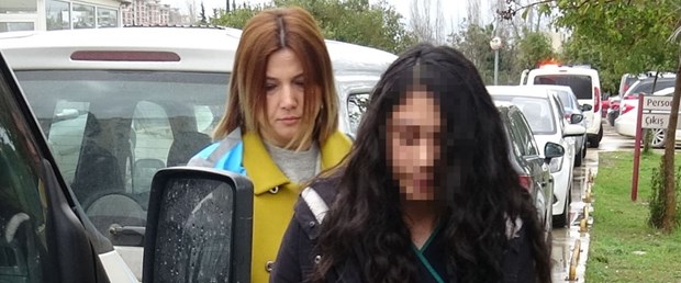 kiz-ogrencilerin-nesterli-sosyal-medya-kavgasi-1-yarali.jpg