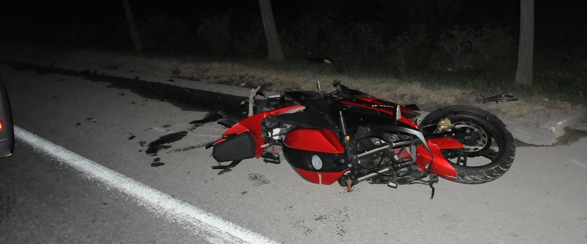 Gebze'de otomobil ve minibüsle çarpışan...