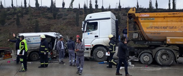 trafik kazası kocaeli.jpg