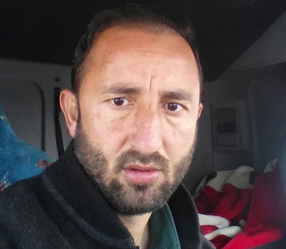Eşini bıçaklayan Ahmet K. her yerde aranıyor.
