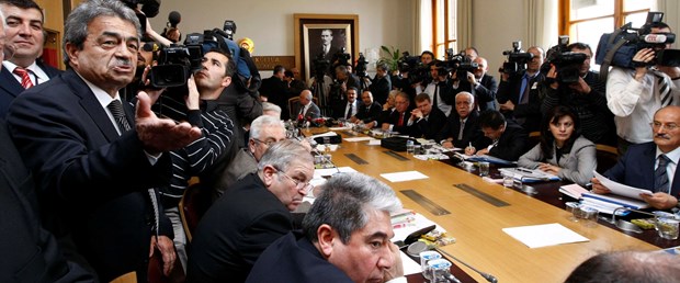 Komisyonda ‘askerden korkma’ polemiği