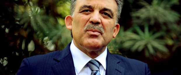 ‘Konuşurken onların parmakları çalışıyordu’