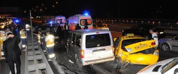 Köprüde kaza: İnsanlık öldü
