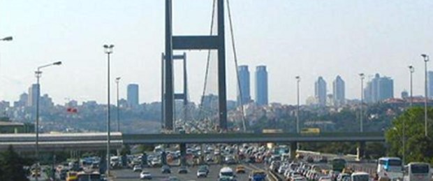Köprülerde trafiğe dikkat!