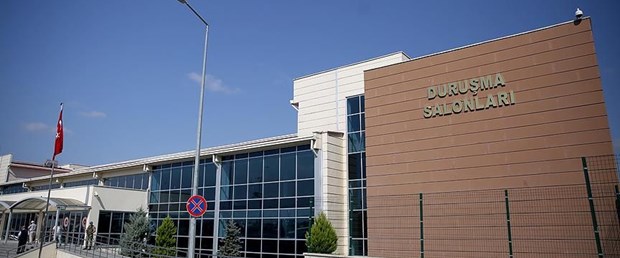 duruşma salonu.jpg