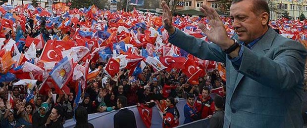 'Kukla gibi idare ediyor'