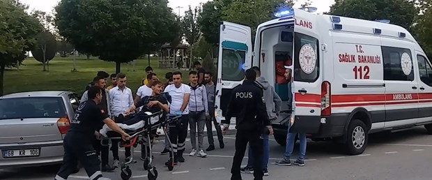laf-atma-kavgasinda-birbirlerini-bicakladilar.jpg