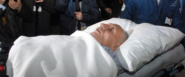 Lefter vatanına döndü