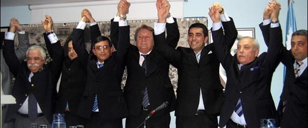 Levent Kırca politika sahnesinde