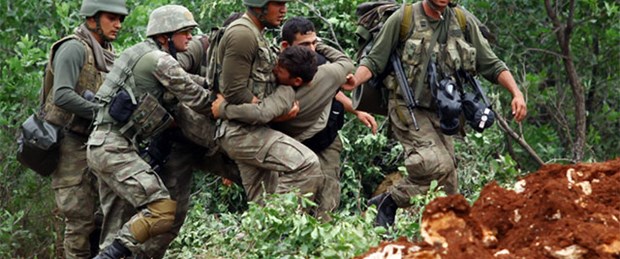 Lice’de 3 asker yaralandı