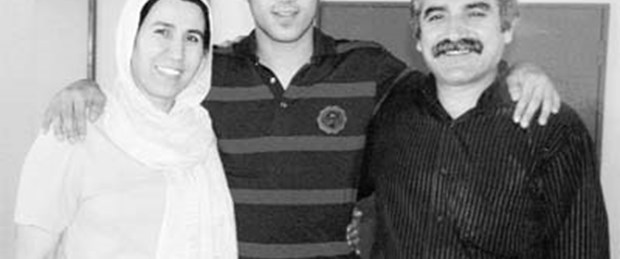 MANŞETİN GÖLGESİNDE...