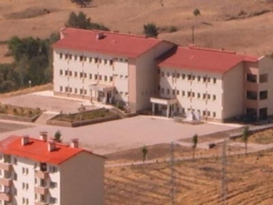 YİBO, yani yatılı ilköğretim bölge okulları özellikle Doğu Anadolu'da yaygın.