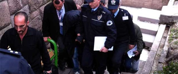 Meclis kapısında intihar girişimi