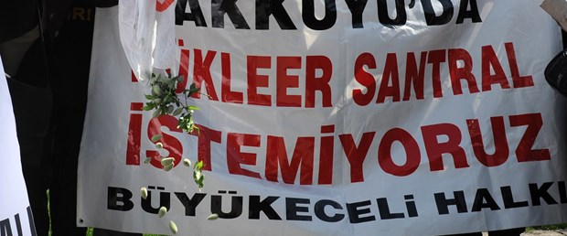 Meclis önünde nükleer karşıtı protesto