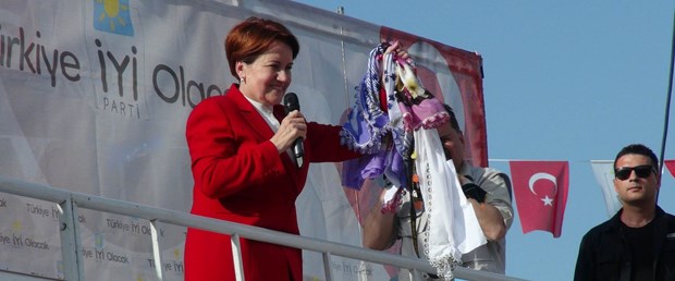 akşener.jpg