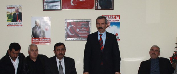 MHP'de toplu istifa