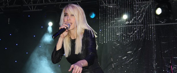 hande-yener-18-05-2015.jpg
