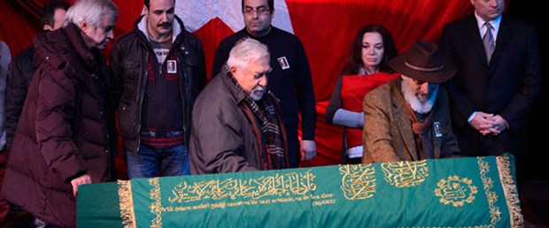 Mücap Ofluoğlu son yolculuğuna uğurlandı
