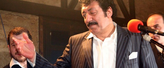'Müslüm Gürses'in sağlık durumu iyiye gidiyor'