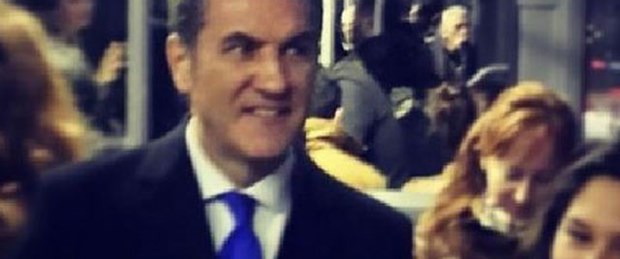 Mustafa Sarıgül metrobüse bindi