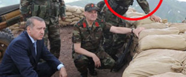 O komutan da tutuklandı