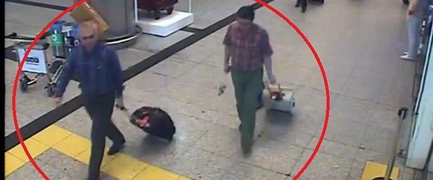 adil öksüz darbe yurdışı080417.jpg