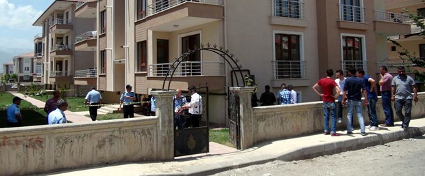 ozel-harekat-polisi-beylik-tabancasiyla-intihar-etti.jpg