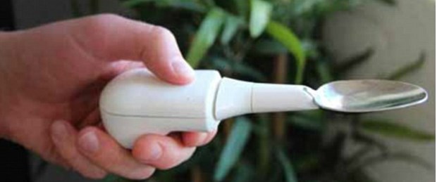 Parkinson hastalarına özel kaşık