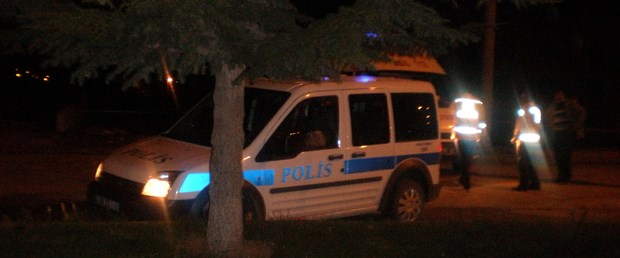Polis aracına çapraz ateş: 2 polis şehit
