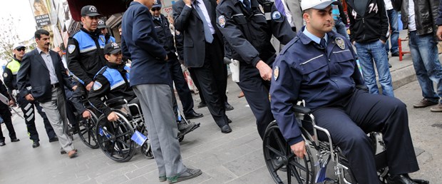Polisin engelliyle empati günü