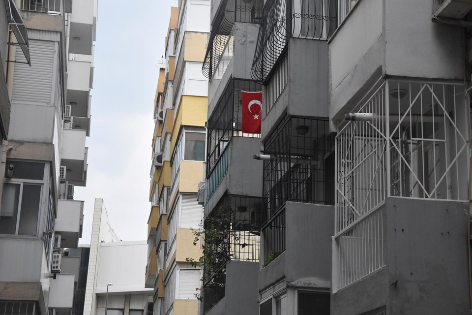 Rahip Brunson'ın evi (Türk bayraklı)