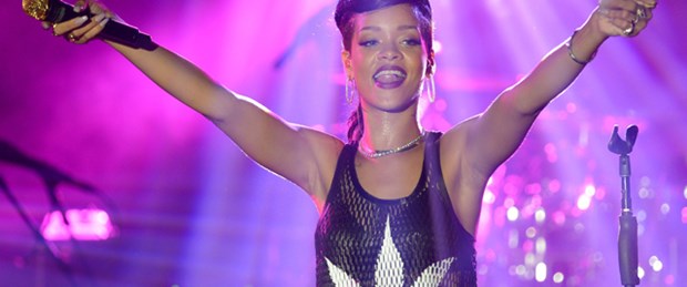 Rihanna İstanbul'a geliyor
